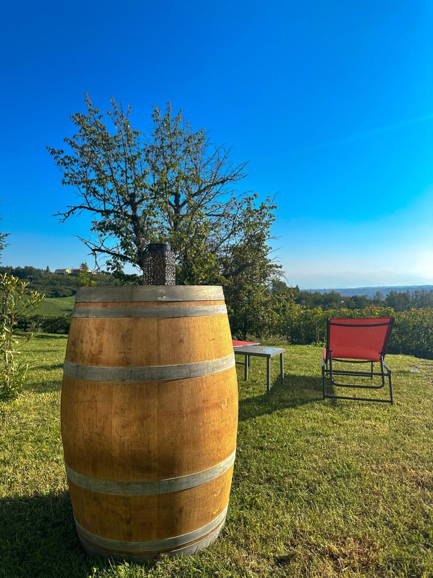 הוילה נובלו Just Langhe Casa Barolo מראה חיצוני תמונה
